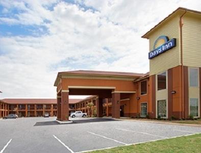 Days Inn By Wyndham Dilley Exteriér fotografie